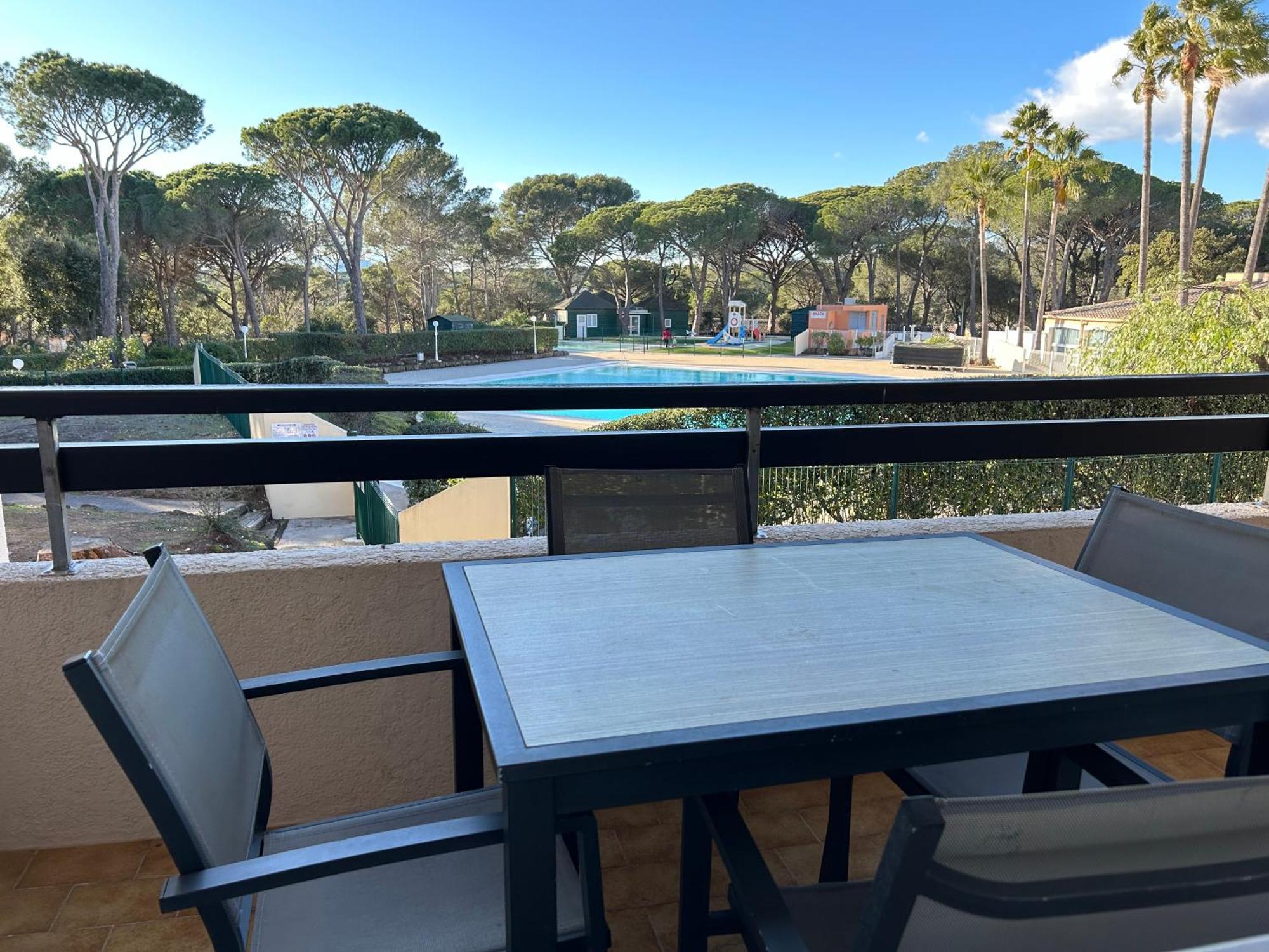 Domaine Valescure Appartement 1 Ou 2 Pieces Vue Jardin Ou Piscine Saint-Raphaël المظهر الخارجي الصورة