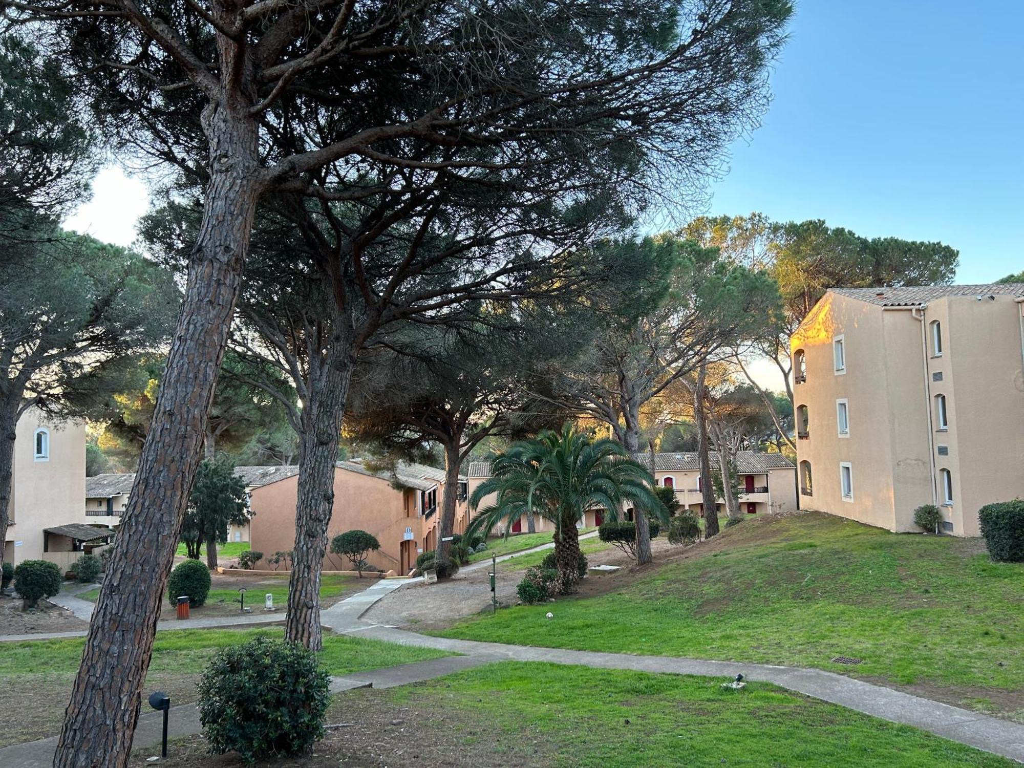 Domaine Valescure Appartement 1 Ou 2 Pieces Vue Jardin Ou Piscine Saint-Raphaël المظهر الخارجي الصورة